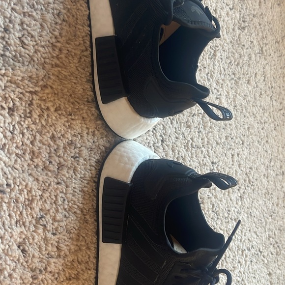 Adidas Shoes - Picture 3 of 4